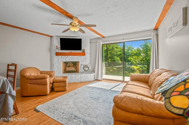 $374,909 | 526 Briarcliff Way, Unit 102, Pigeon Forge, TN 37863