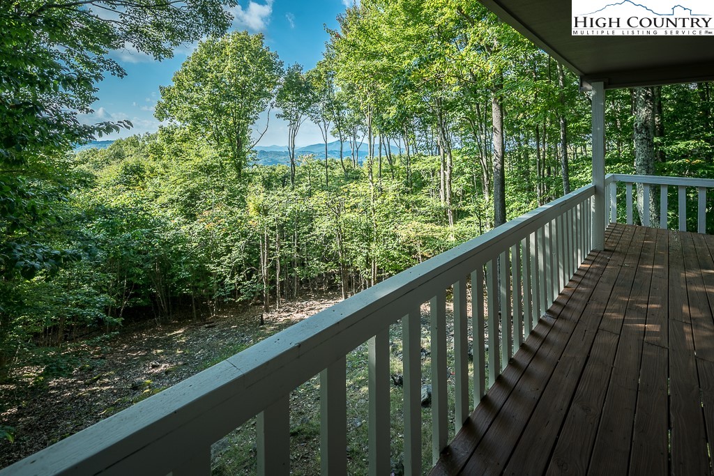 501 Pine Ridge Road Beech Mountain, NC 28604 - Photo 5 of 35