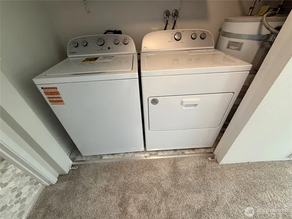 $1,950 | 1017 Ttereve Drive, Unit 3, Everett, WA 98203