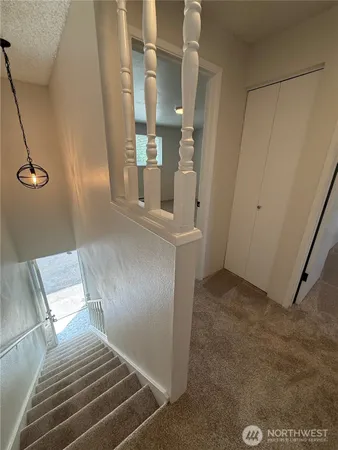 $1,950 | 1017 Ttereve Drive, Unit 3, Everett, WA 98203