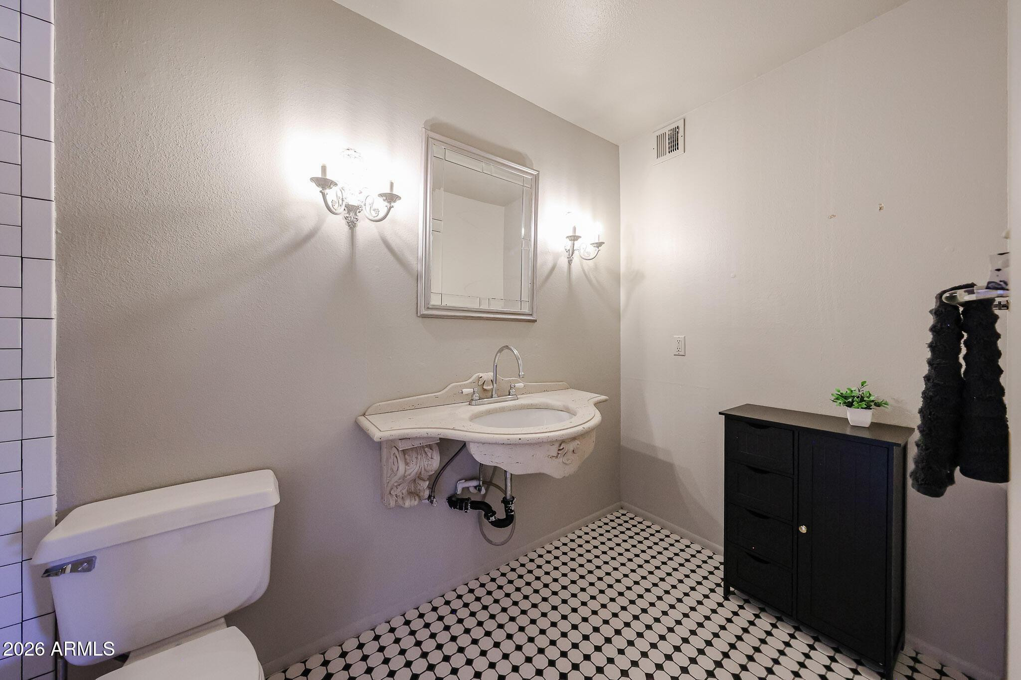 4028 North Granite Reef Road Scottsdale, AZ 85251 - Photo 29 of 33