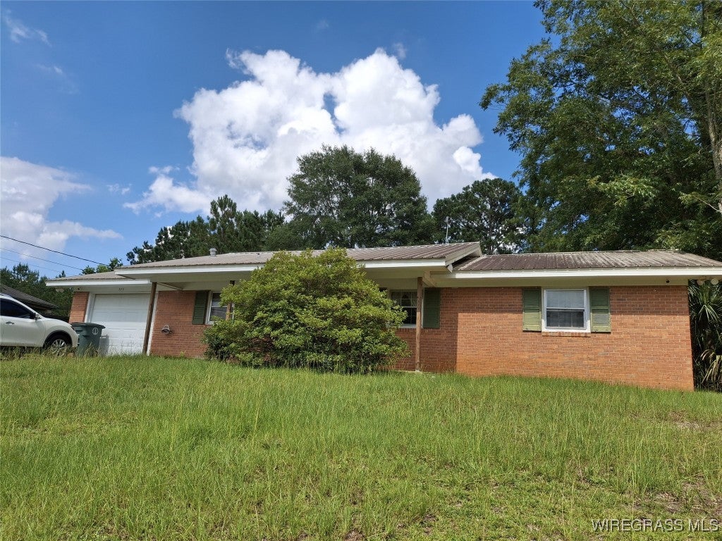 111 Springdale Drive Enterprise, AL 36330 - Photo 1 of 8 Gallery Image 1