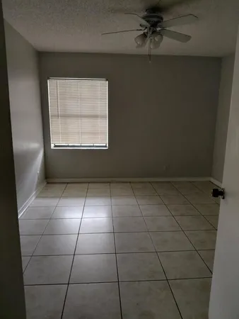 $2,000 | 4225 South 57th Avenue, Unit B, Greenacres, FL 33463