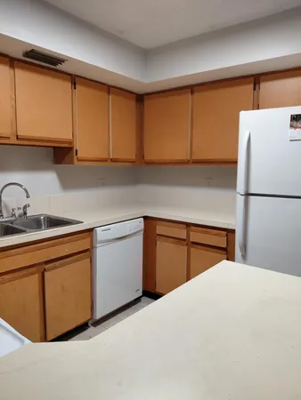$2,000 | 4225 South 57th Avenue, Unit B, Greenacres, FL 33463