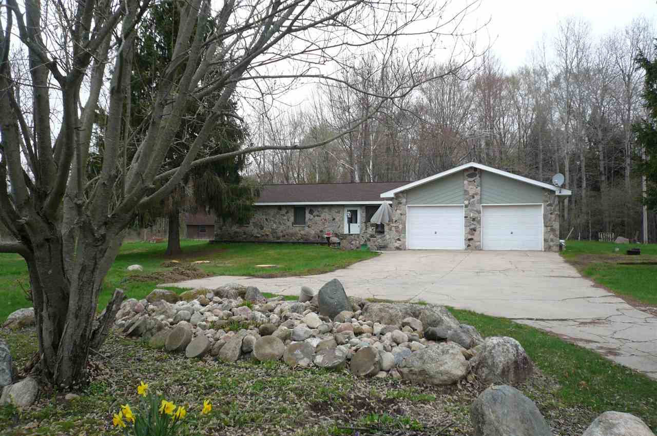 81 East Beck Road Farwell, MI 48622 - Photo 1 of 20 1861707.JPG