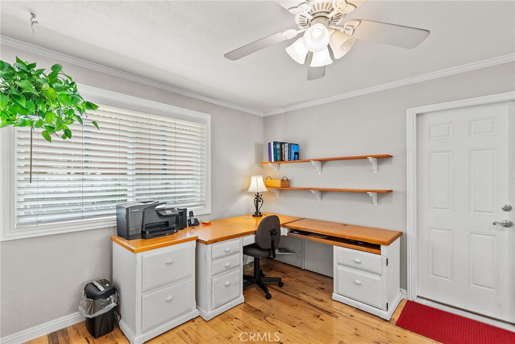 26450 Ridge Vale Drive Newhall, CA 91321 - Photo 11 of 40 a room with a workspace
