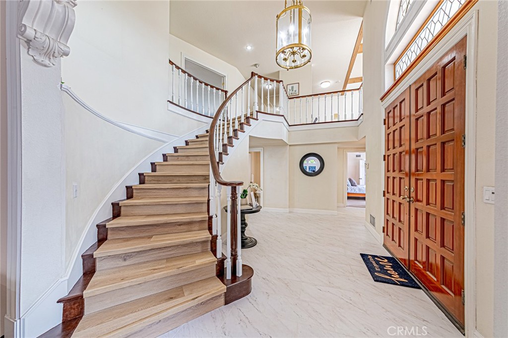 1737 Gainsborough Road San Dimas, CA 91773 - Photo 5 of 62