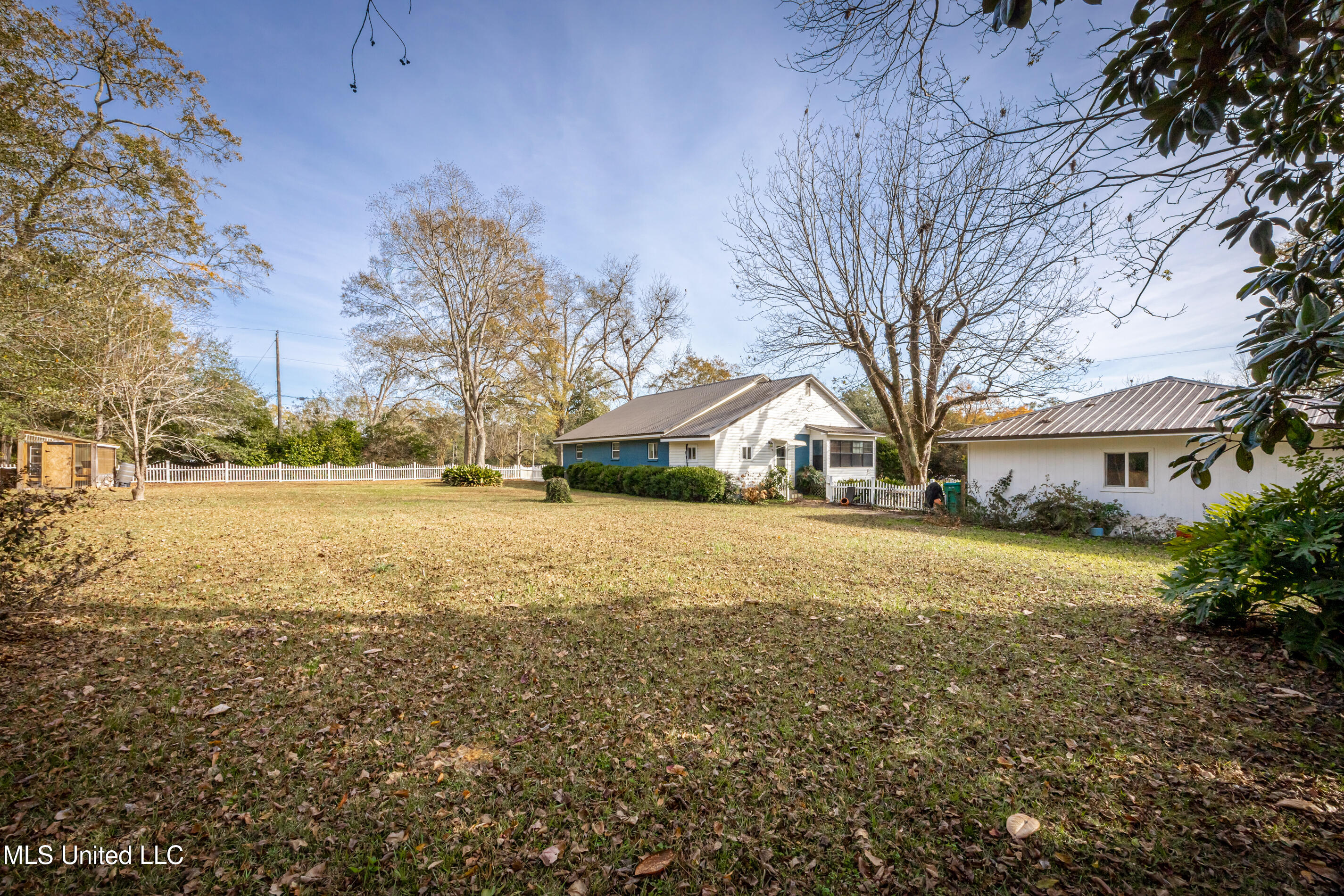 206 Fifth Street North, Unit N Wiggins, MS 39577 - Photo 5 of 73 IMG_8806