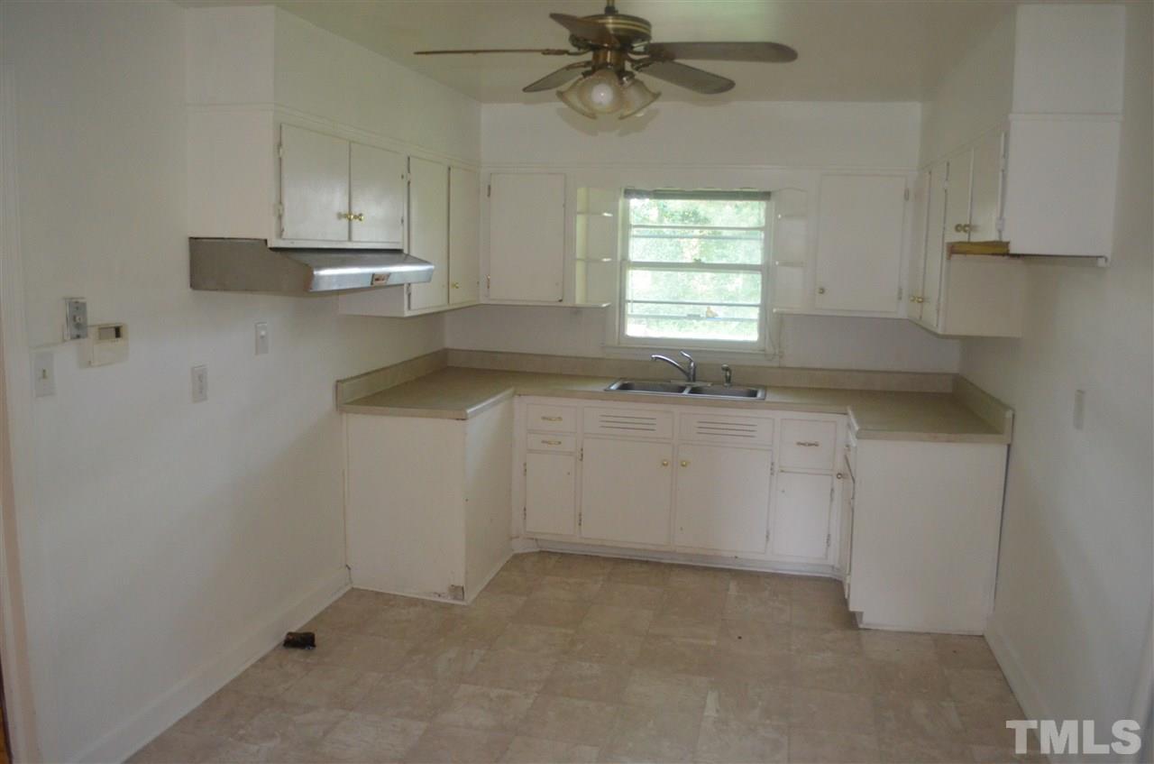 2707 Poole Road Raleigh, NC 27610 - Photo 6 of 11