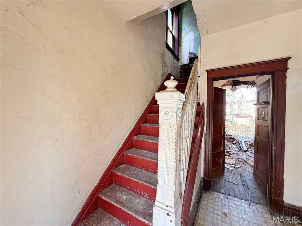 4753 Maffitt Avenue St. Louis, MO 63113 - Photo 2 of 9