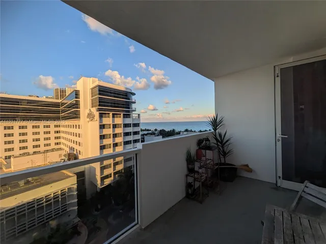 $389,000 | 100 Lincoln Road, Unit 904, Miami Beach, FL 33139