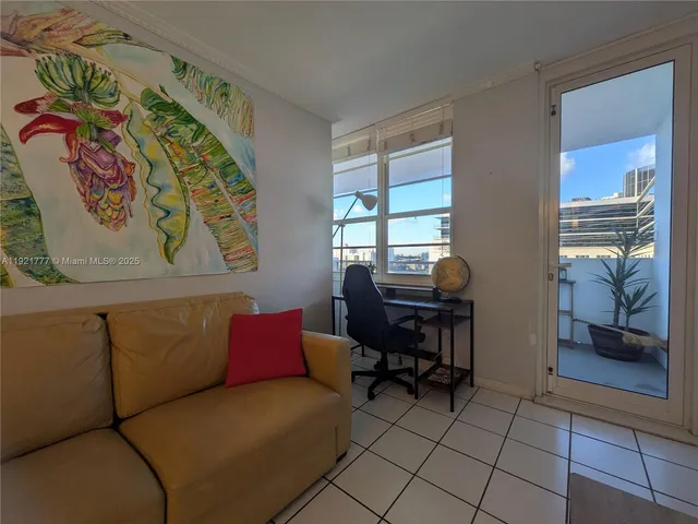 $389,000 | 100 Lincoln Road, Unit 904, Miami Beach, FL 33139