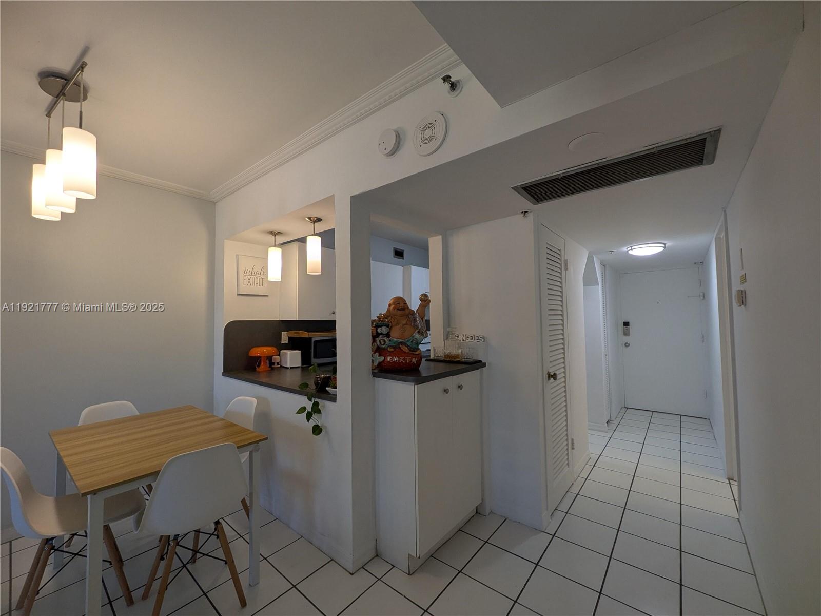 100 Lincoln Road, Unit 904 Miami Beach, FL 33139 - Photo 17 of 19