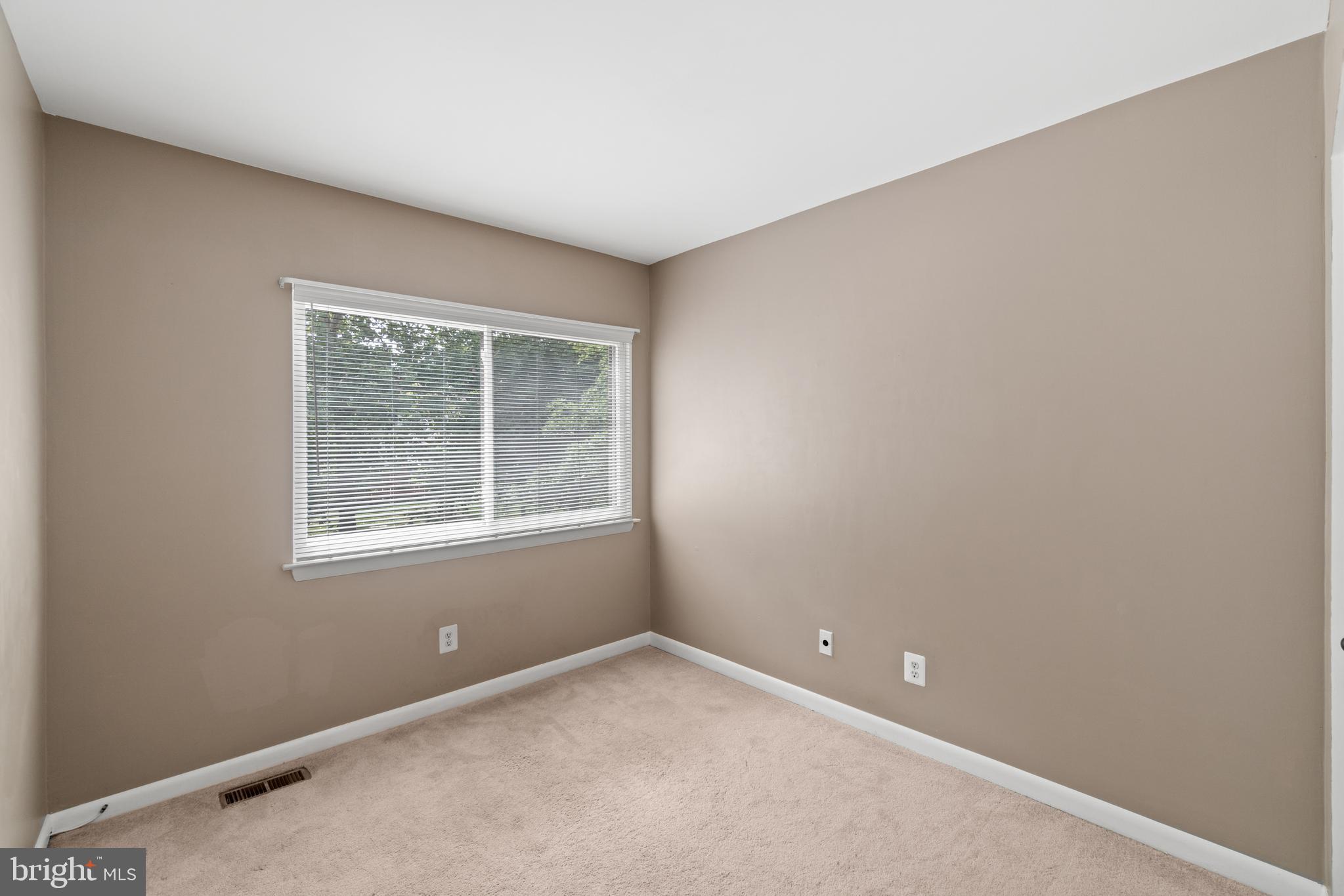 7248 Mandan Road Greenbelt, MD 20770 - Photo 24 of 35