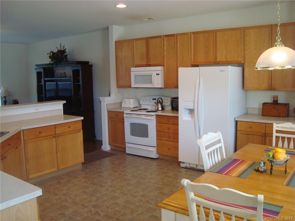 5045 Prosperity Ridge Road Charlotte, NC 28269 - Photo 7 of 24 Gallery Image 7
