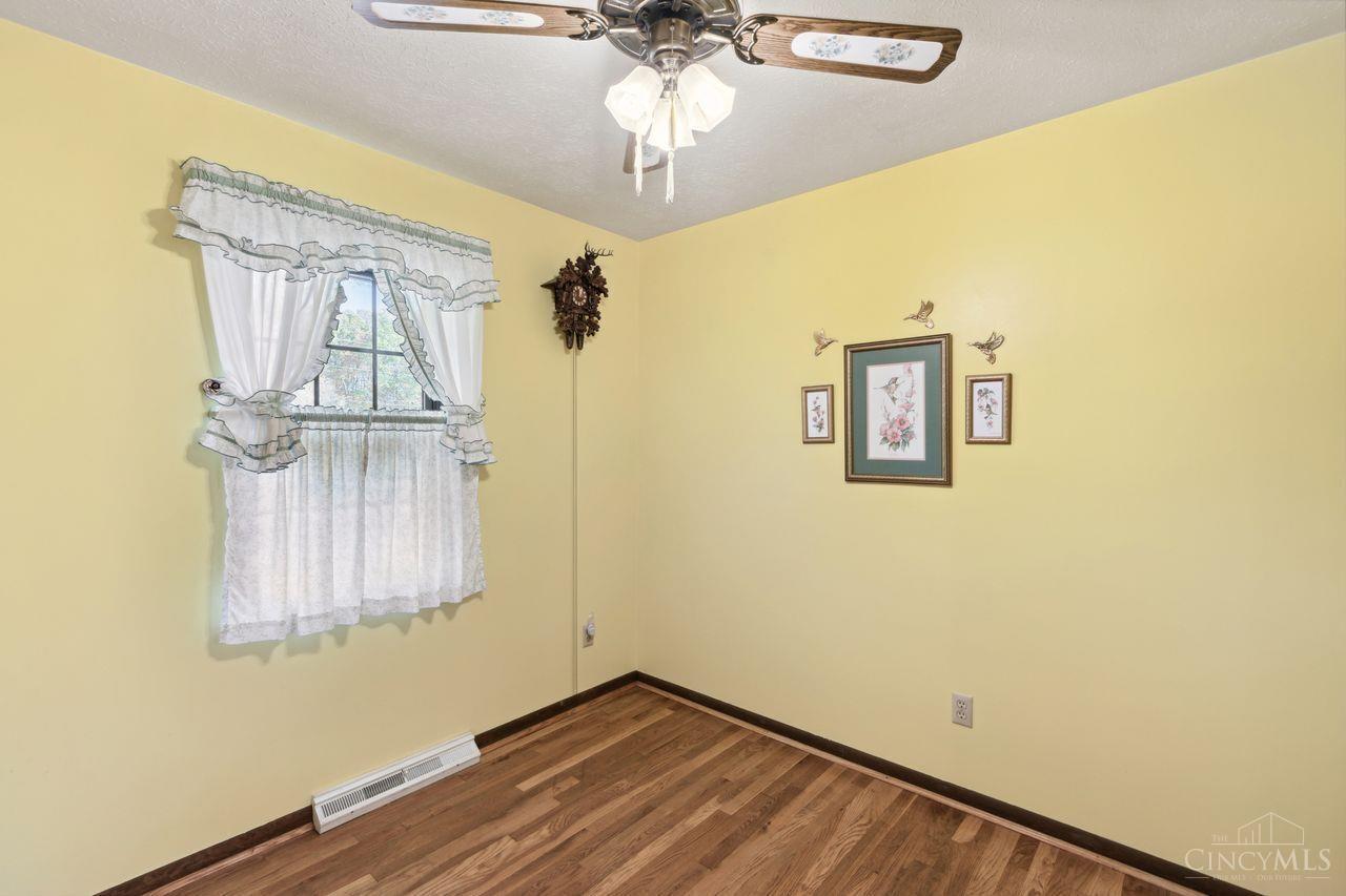 2347 Donald Road Bethel, OH 45106 - Photo 14 of 35 Gallery Image 14