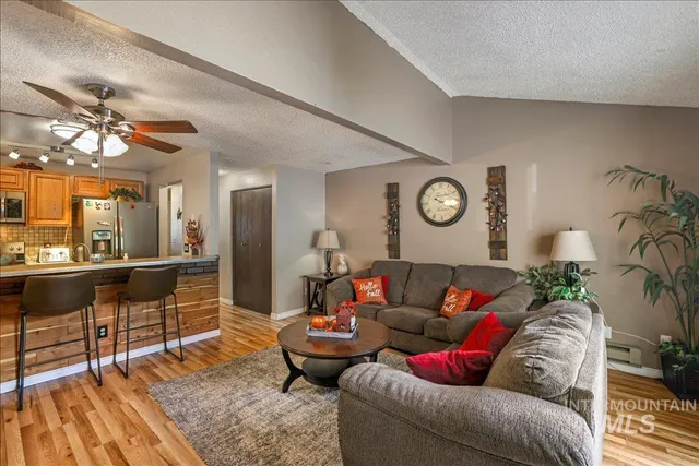 $215,000 | 259 Pheasant Road West, Unit 2, Twin Falls, ID 83301