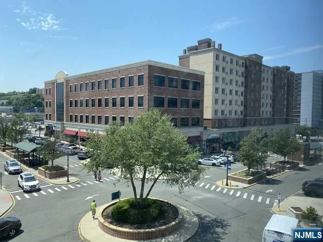 $3,500 | 2207 City Place, Unit 2207, Edgewater, NJ 07020