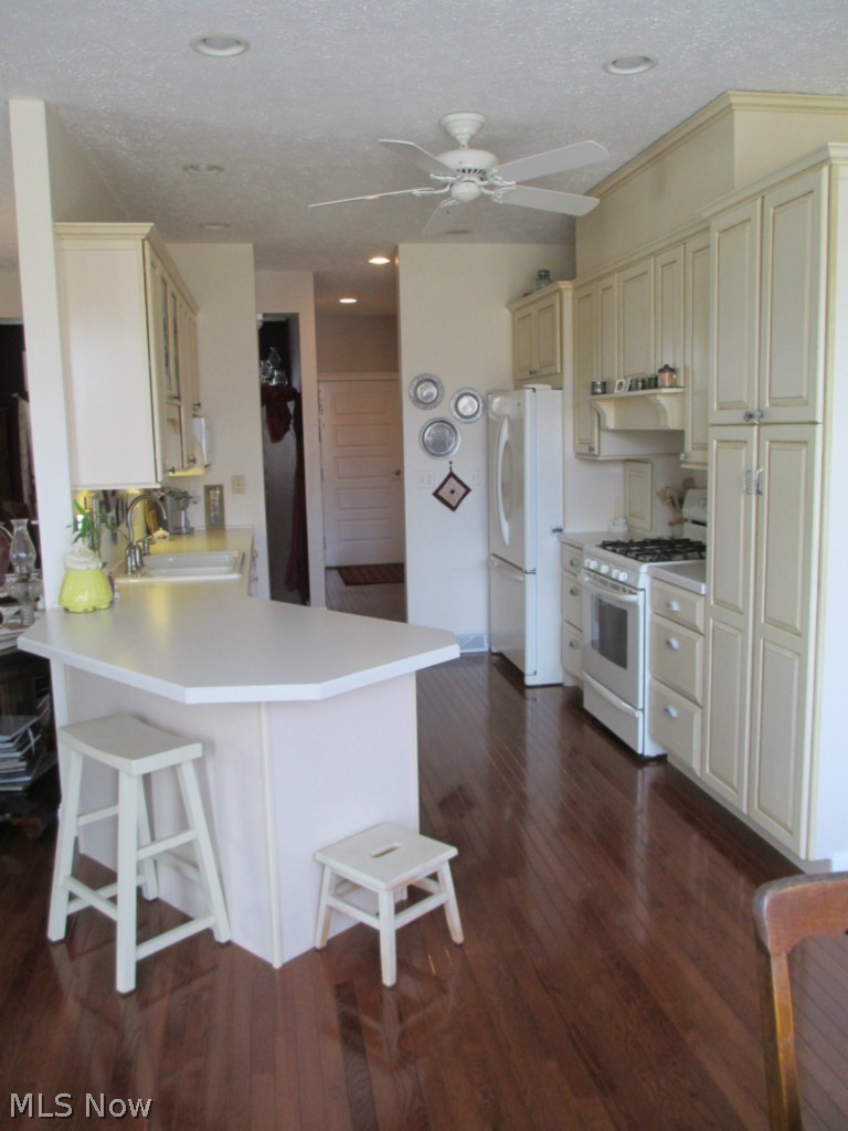 3429 Plymouth Ridge Road Kingsville, OH 44048 - Photo 9 of 25 View 1 of the Kraftmaid kitchen