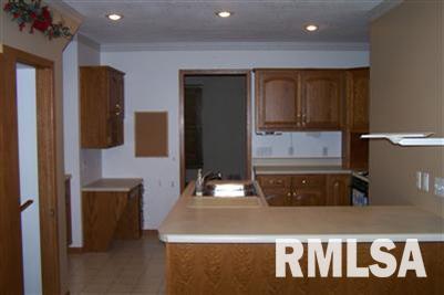 1007 9th Street DeWitt, IA 52742 - Photo 2 of 5 Gallery Image 2