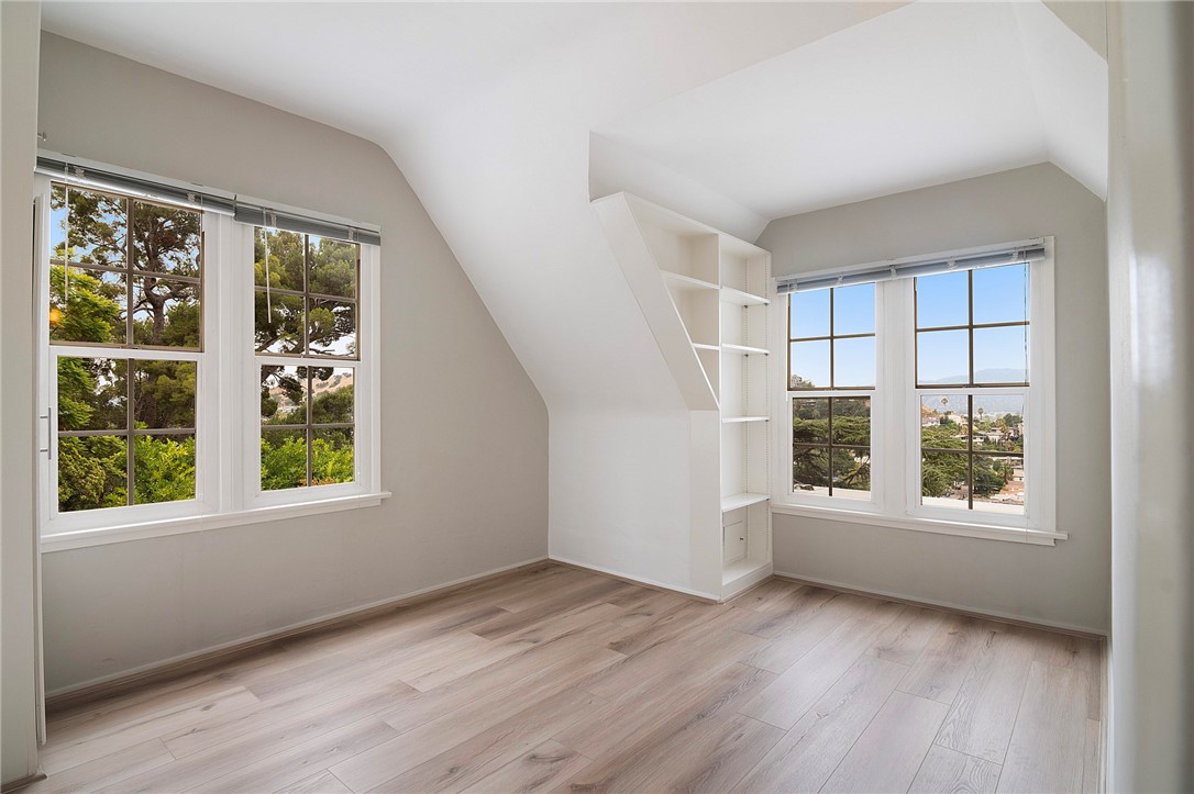 934 Highline Road Los Angeles, CA 90065 - Photo 23 of 43