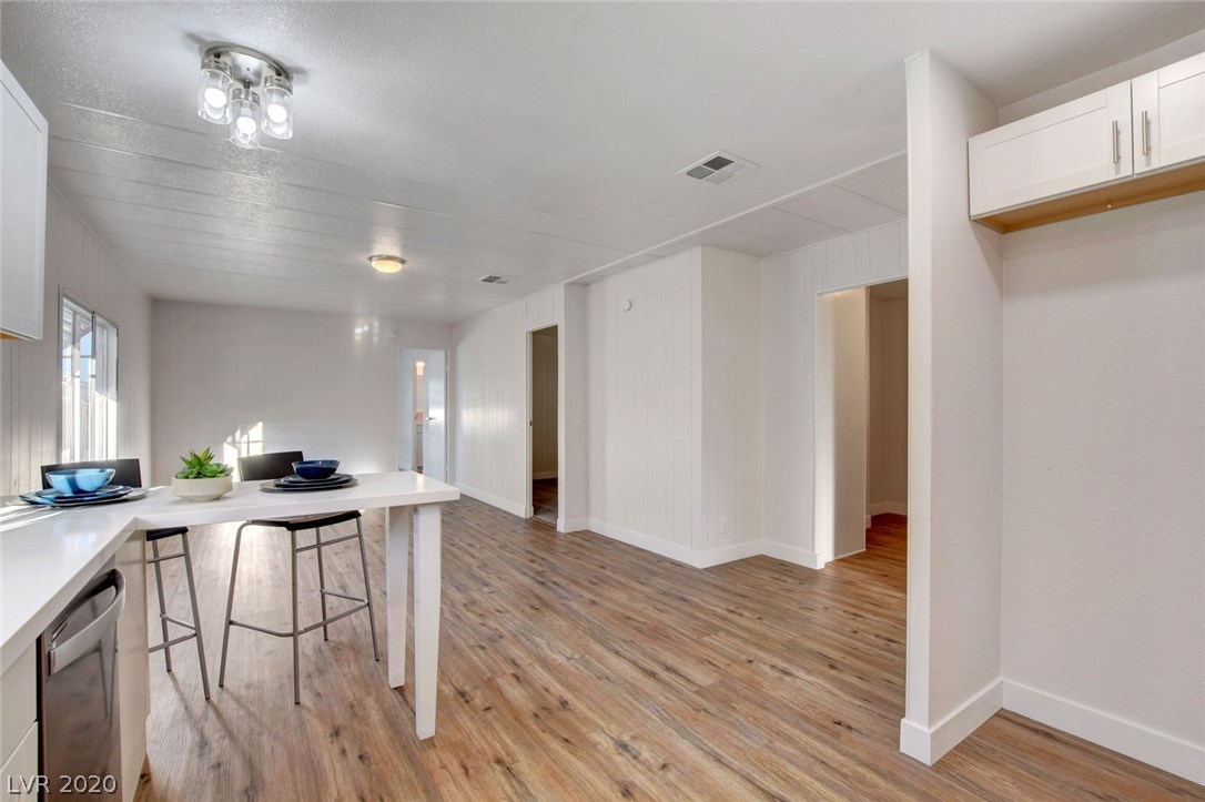 4570 Royal Ridge Way Las Vegas, NV 89103 - Photo 20 of 40 Gallery Image 20