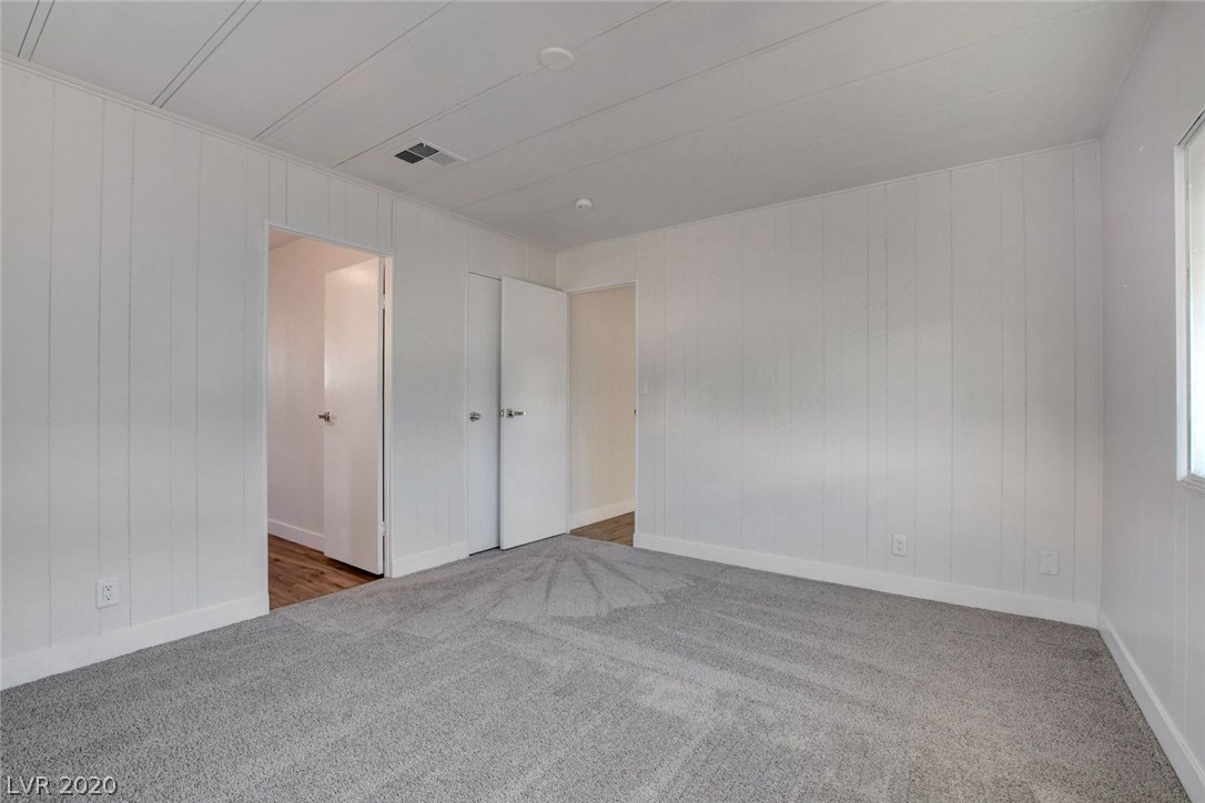 4570 Royal Ridge Way Las Vegas, NV 89103 - Photo 23 of 40 Gallery Image 23