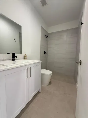 $2,900 | 405 Southwest 1st Street, Unit 405, Florida City, FL 33034