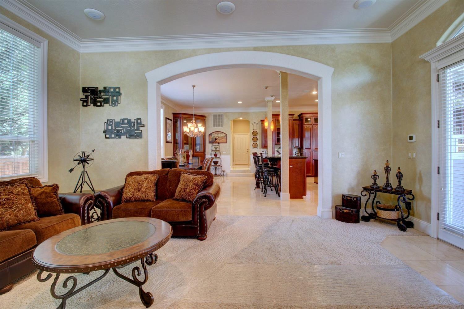 569 Grey Hawk Way Central Point, OR 97502 - Photo 14 of 35 Gallery Image 14