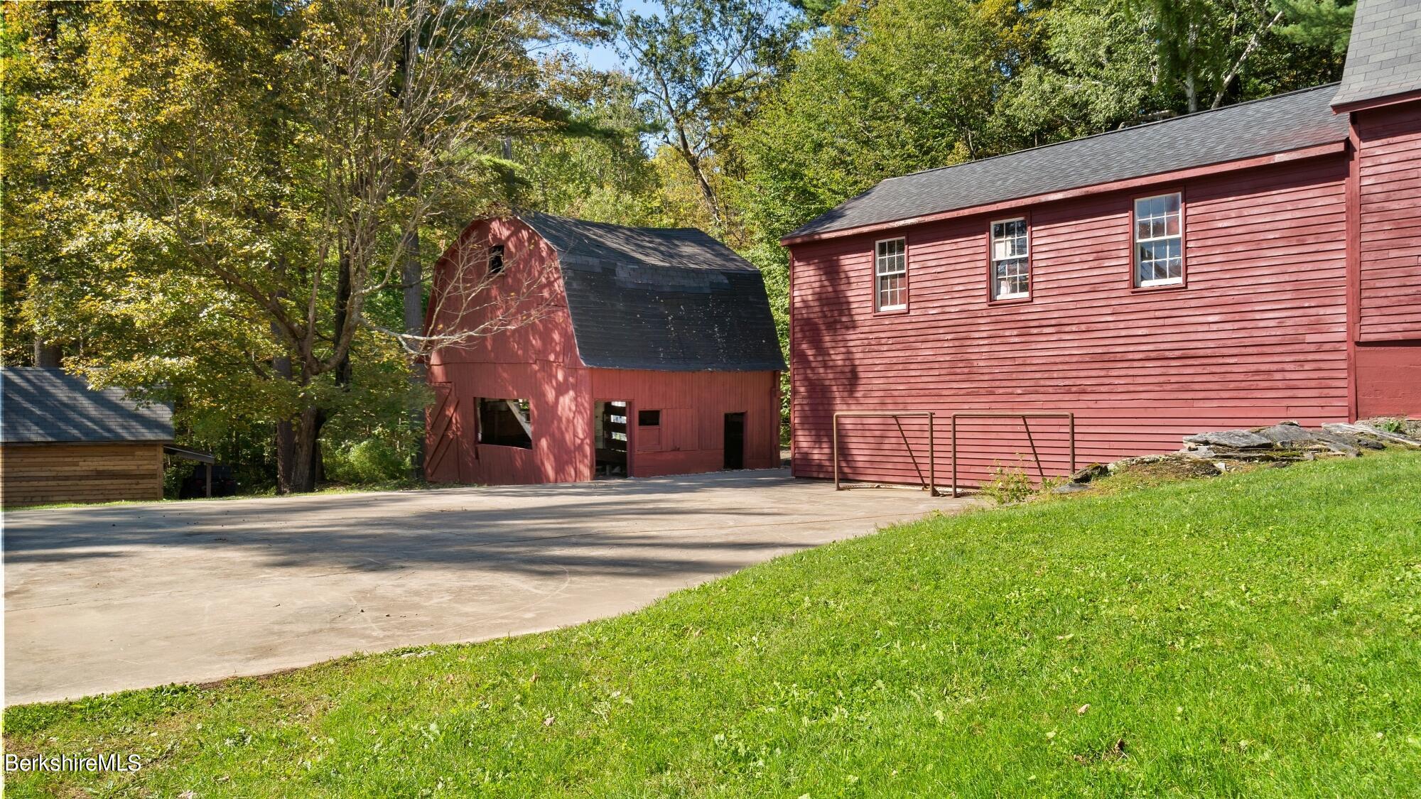 99 New Lenox Road Lenox, MA 01240 - Photo 32 of 38 Barns