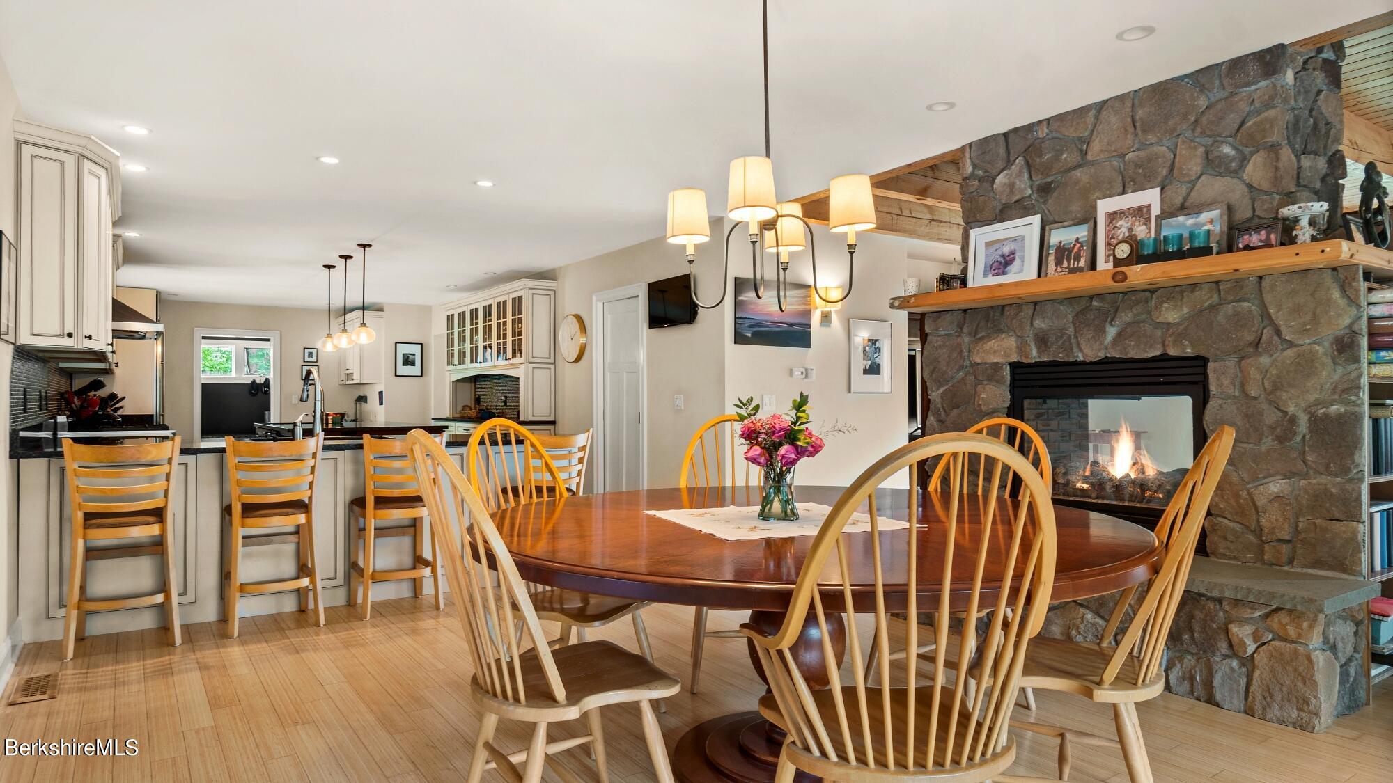 99 New Lenox Road Lenox, MA 01240 - Photo 9 of 38 Dining