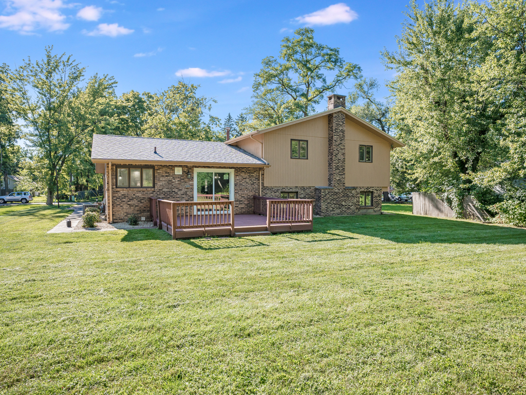 1513 Wood Street Crete, IL 60417 - Photo 23 of 35 a house view with a garden space