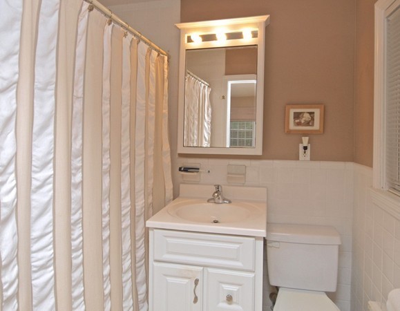 8 Devon Road Norwood, MA 02062 - Photo 16 of 22 Gallery Image 16