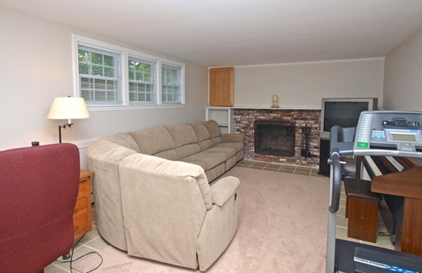 8 Devon Road Norwood, MA 02062 - Photo 17 of 22 Gallery Image 17