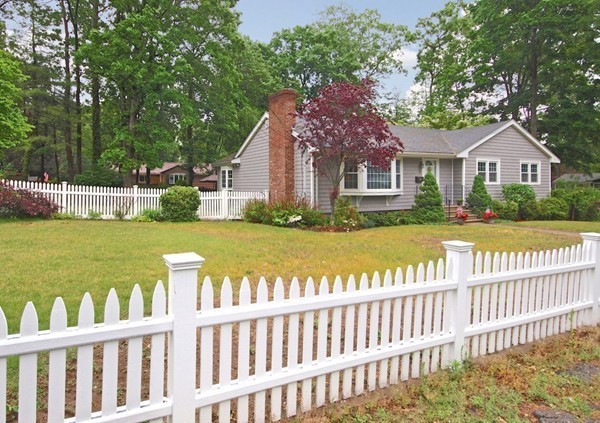 8 Devon Road Norwood, MA 02062 - Photo 20 of 22 Gallery Image 20