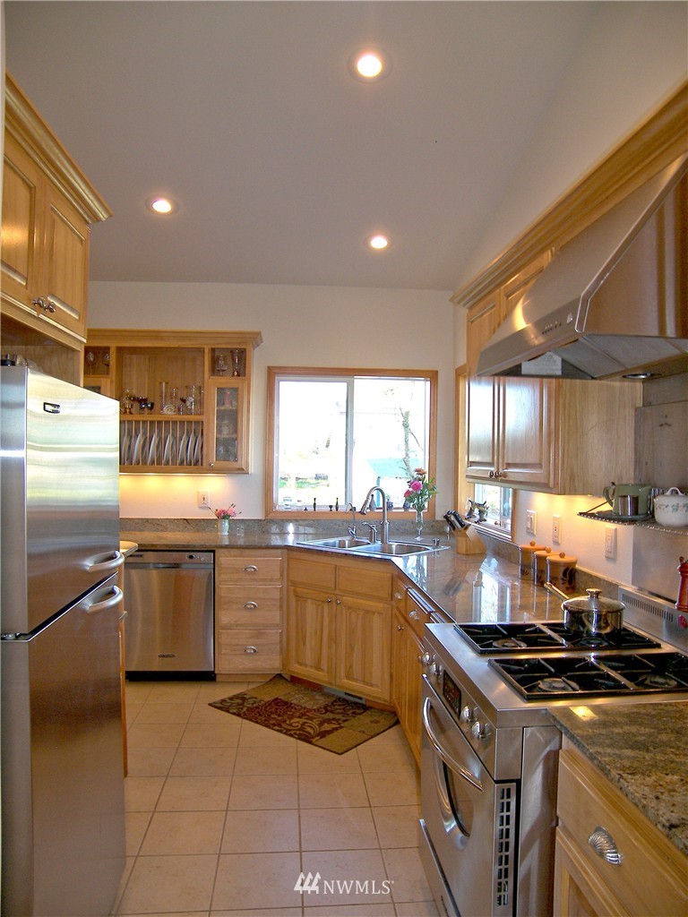 960 West Smith Road Bellingham, WA 98226 - Photo 3 of 23