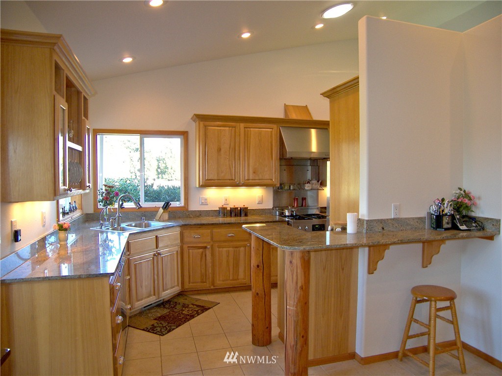 960 West Smith Road Bellingham, WA 98226 - Photo 5 of 23