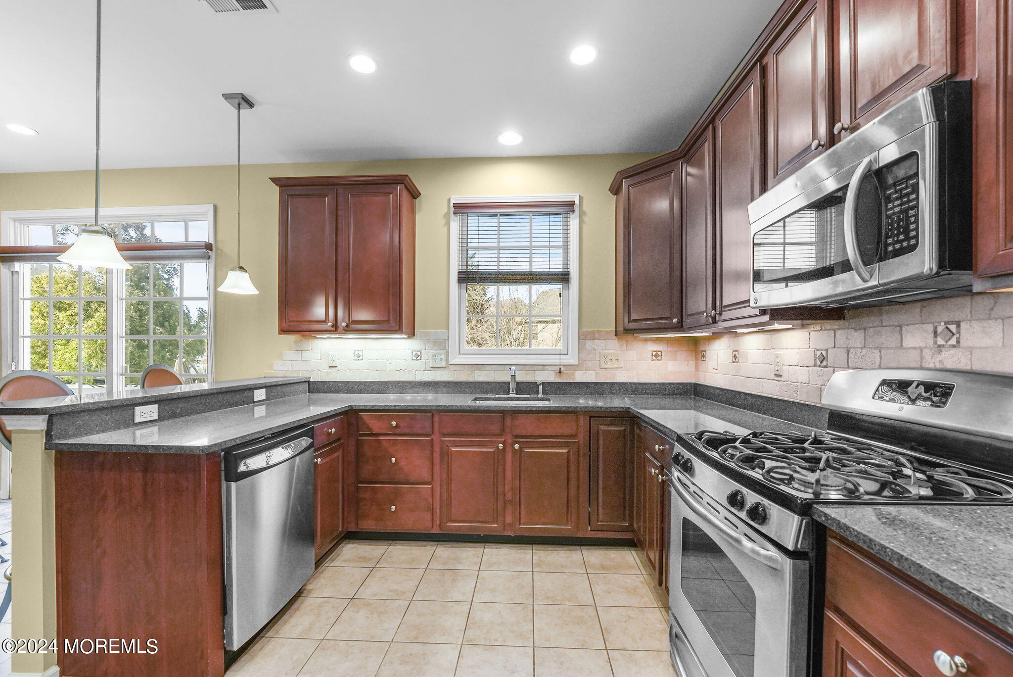 15 Bristol Road Manalapan, NJ 07726 - Photo 16 of 54 25-web-or-mls-DSC00513