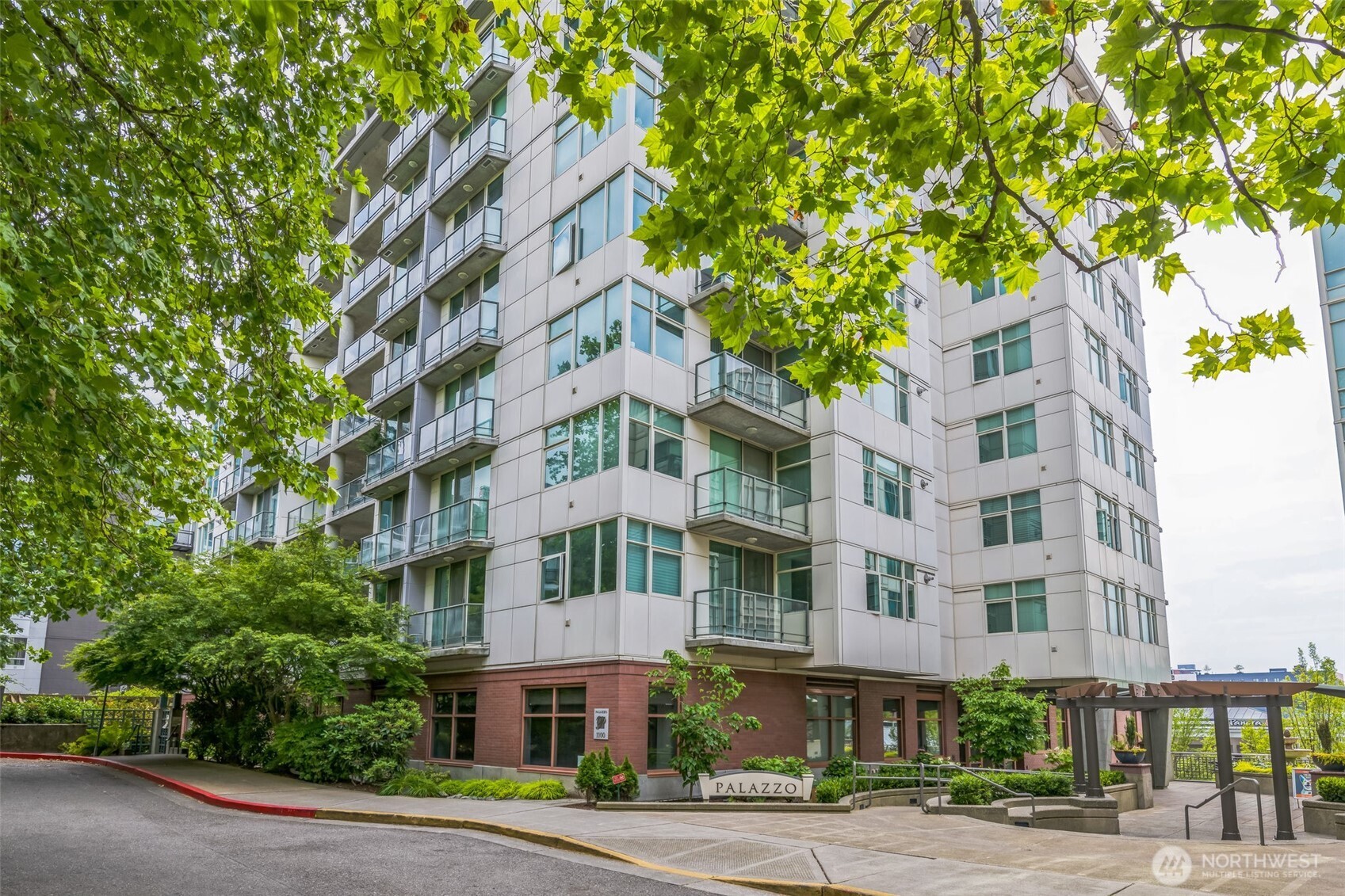 1100 106th Avenue Northeast, Unit 508 Bellevue, WA 98004 - Photo 2 of 15