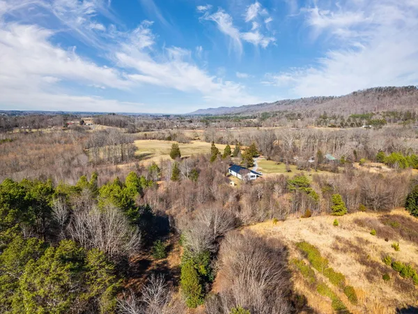 $600,000 | 15590 Alabama Highway, Rock Spring, GA 30739