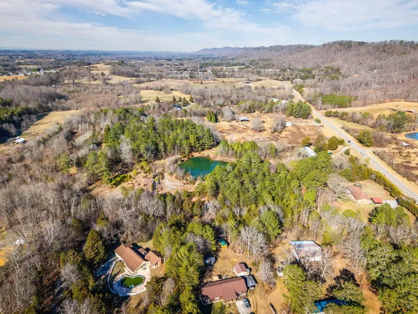 $600,000 | 15590 Alabama Highway, Rock Spring, GA 30739