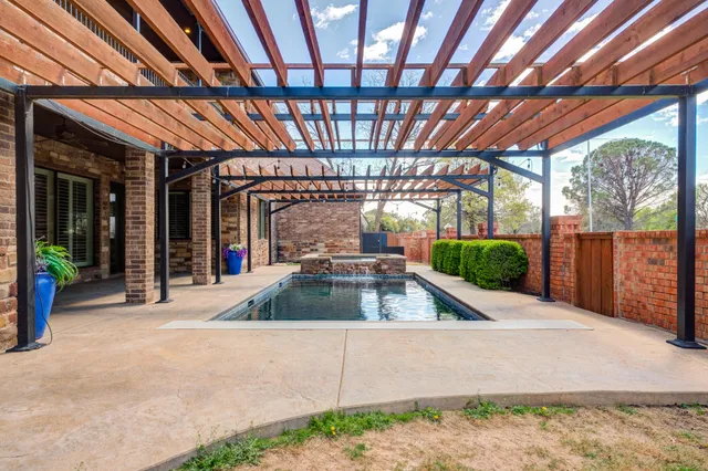 $1,299,000 | 15 Whisperwood Circle, Lubbock, TX 79416