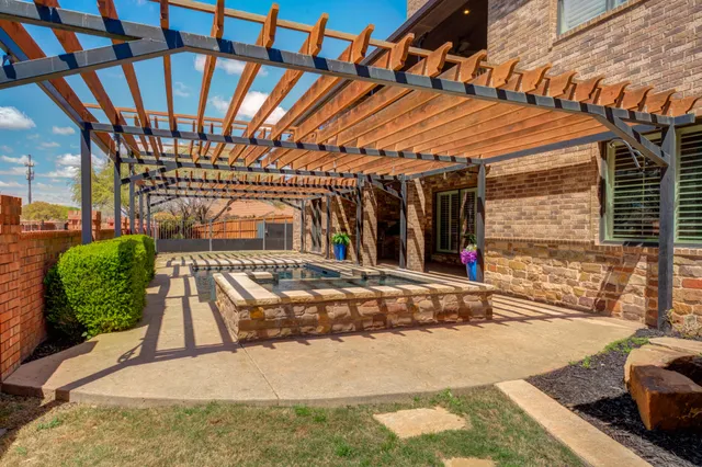 $1,299,000 | 15 Whisperwood Circle, Lubbock, TX 79416