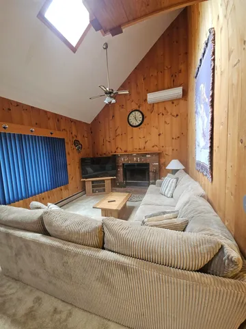 $449,000 | 44 Villager Loop, West Dover, VT 05356
