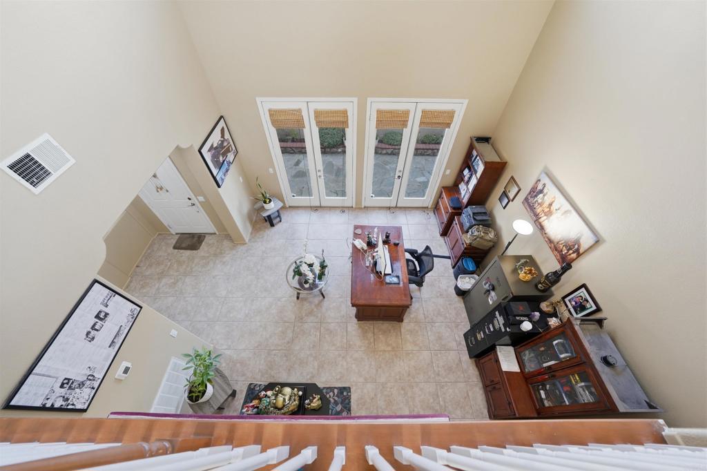 2784 Rambling Vista Road Chula Vista, CA 91915 - Photo 8 of 42 an ocean view with sitting space