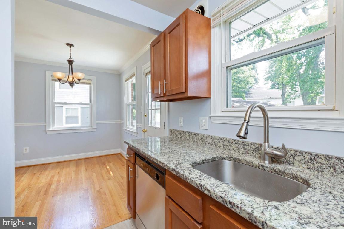 5903 Jamestown Road Hyattsville, MD 20782 - Photo 12 of 35 Gallery Image 12