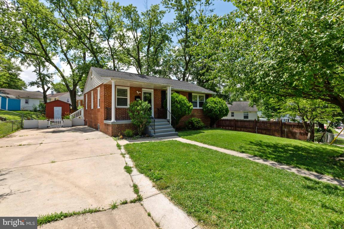 5903 Jamestown Road Hyattsville, MD 20782 - Photo 4 of 35 Gallery Image 4