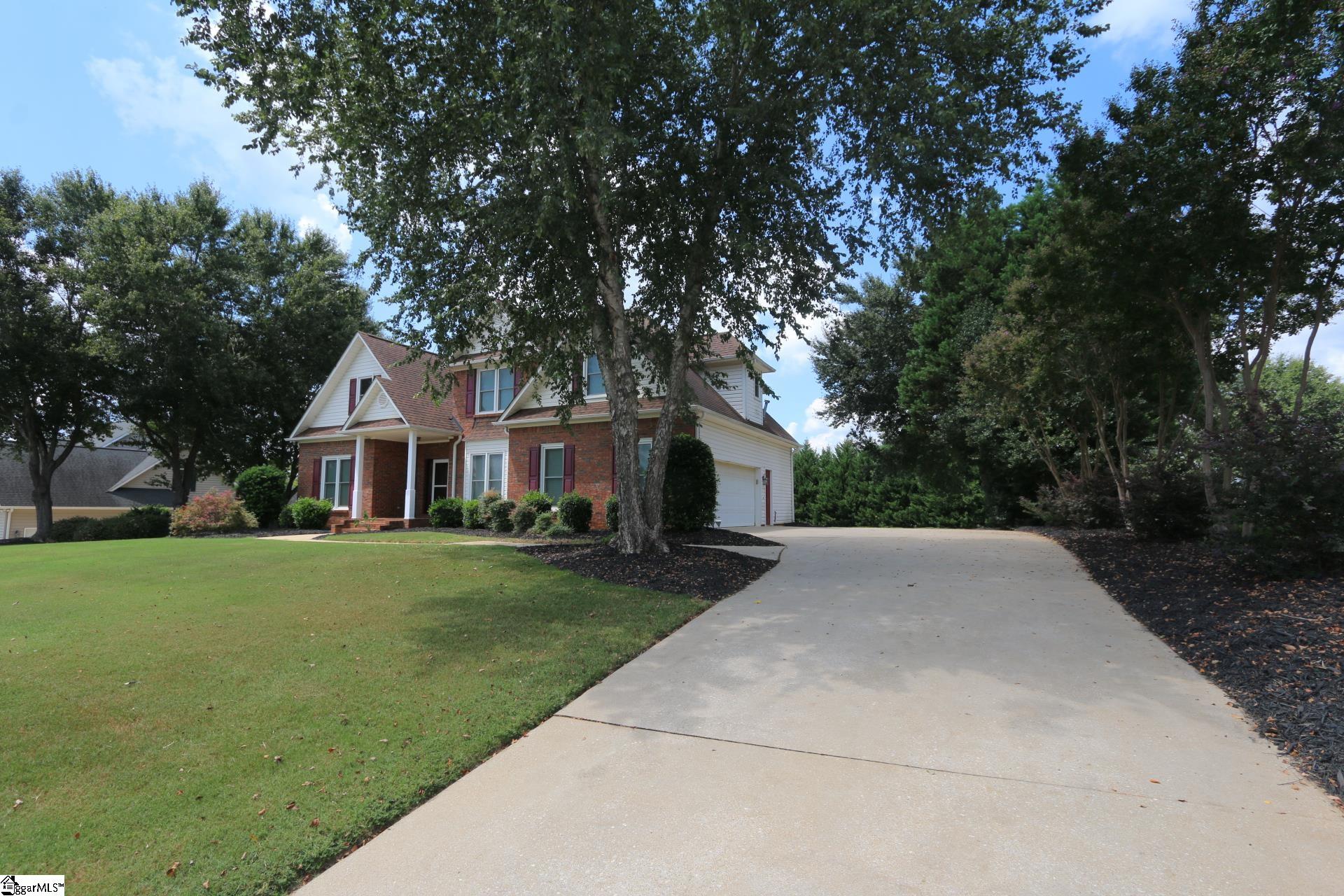 224 Saddlebrook Drive Moore, SC 29369 - Photo 2 of 20