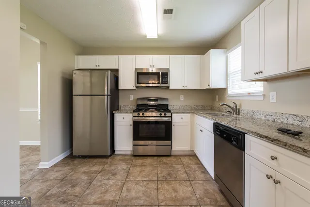 $1,810 | 3408 Newgold Trace, Union City, GA 30291