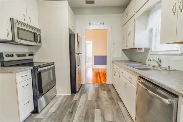 $425,000 | 321 West Pennsylvania Avenue, DeLand, FL 32720
